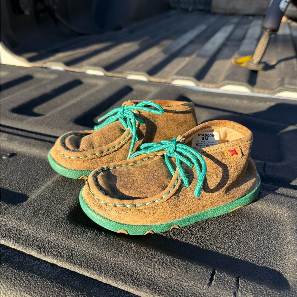 Toddler twisted X driving mocs
